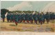 CPA - Thèmes - Militaria - Régiments - L'Armée Française - Infanterie - Avant Le Défilé - Régiments