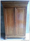 Meuble Belle Armoire Ancienne Style Louis Philippe En Merisier Blond A 2 Portes Et Double Corniche ( Doucine ) Penderie - Otros & Sin Clasificación