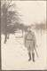 Rare Deux Petites Photos Guerre 14-18 Une Datée Du 10 Février 1917 Poilus Avec Casques Et Sabre Format 4.5 X 6.5 Cm - 1914-18