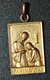 Beau Pendentif Médaille Religieuse Doré "Panis Vitae / Jésus Christ" Religious Brooch - Religion & Esotérisme