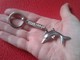 ANTIGUO LLAVERO OLD KEYRING PORTE-CLÉS KEYCHAIN METÁLICO MARINELAND DELFÍN DELFINES DELFINO DOLPHIN DAUPHIN SEA MAR..VER - Otros & Sin Clasificación