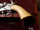 Delcampe - Exceptionnel Coffret Colt 1849 Gravé Young - Armes Neutralisées