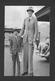 HUMOUR - INSOLITE - LE GÉANT ROBERT WADLOW NÉ À ALTON ILLINOIS - PHOTO AVEC SON PÈRE - Humour