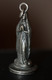 Statuette-pendentif Médaille Religieuse Début XXe Métal Argenté "Statuette De La Vierge" Religious Medal - Religion & Esotérisme