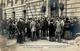 REVOLUTION BERLIN 1918 - Soldaten Die Sich Dem Arbeiter- Und Soldatenrat Zur Verfügung Gestellt Haben Vor Dem Reichstags - Guerre