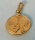 Médaille « Les Amoureux De  Peynet » En Plaqué Or  MURAT Poinçonné, NEUVE Dans Son écrin D'origine Avec Son Petit Livret - Pendentifs