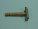 Razoir Safety Razor- Mecanique, ,VINTAGE C.1940's GILLETTE ENGLAND ARISTOCRAT TWIST SAFETY RAZOR PAT.430 030 - Accessoires