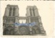 Paris Sous L'occupation - Vue Sur La Façade De La Cathédrale Notre-Dame De Paris - Guerra, Militari