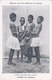 Archipel Des Salomon Iles Salomon Missions Des Pères Maristes En Océanie Enfants Contemplant Leur Portrait - Solomon Islands