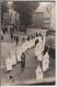 CARTE PHOTO : UNE PROCESSION DE COMMUNIANTES - UNE PLACE DANS UN VILLAGE A IDENTIFIER - 2 SCANS - - A Identifier