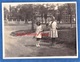 Photo Ancienne - Vincennes ? Villejuif ? Versailles ? - Jeune Fille & Jeu Diabolo - Avenue De Paris - 1933 - Enfant Game - Places