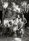 Photo Originale Camping Sauvage Pour 4 Playboys Sexy Ayant Invité 3 Pin-Up Pour Une Bonne Partie De Pêche 1950/60 - Personnes Anonymes