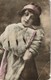 Une Femme Nonidentifiee An Unidentified Lady - Women