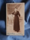 Photo Mini CDV A. Guillerme à Niort - Femme Prenant La Pose ( Marie Duguey) Datée 1915 L419 - Personnes Identifiées