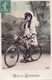 Carte 1910 MILLE BAISERS VELO BICYCLETTE FILLETTE - Cyclisme