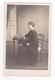 45 Montargis En 1917 Carte Photo Femme Marguerite Assise Avec Fourrure Renard ? Taxidermie VOIR DOS & ZOOM - Montargis