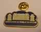 CHATEAU HOTEL DU TREMBLAY SUR MAULDRE VERSION FOND BLEU Pin Pin's Pins - Städte