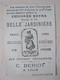 CHROMO CHICOREE LA BELLE JARDINIERE BERIOT LILLE JEUNE FILLE FAUTEUIL BOUQUET DE ROSES CHIEN Lith Gombert à Halluin - Autres & Non Classés