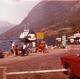 Photo Carré Couleur Originale Arrivée Du Ferry Boat Le Nez Ouvert Face Au Port Vers 1970 - Bac - Bateaux