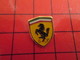 115b Pins Pin's / Rare & De Belle Qualité  THEME : AUTOMOBILES / LOGO FERRARI CHEVAL CABRE - Ferrari