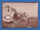 Photo Ancienne D'un Poilu - Aérodrome à Situer - Accident D' Avion & Homme Avec Appareil Photographique - Escadrille WW1 - Aviation