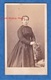 Photo Ancienne CDV Vers 1865 1875 - SAINT QUENTIN (Aisne) - Portrait De Lucie BAILLON - Photographe Vinmer - Anciennes (Av. 1900)