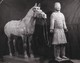 FOTOGRAFIA - CINA - THE MUSEUM OF POTTERY FIGURES  OF WARRIORS AND HORSSES  FROM THE TOMBOF QIN SHIHUANG. - Cina