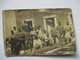 CARTE-PHOTO    -  GROUPE DE SOLDATS        PLI HAUT - Autres & Non Classés