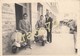 VESPA PIAGGIO _ 1953 ?/  Giovani In Posa Su Vespe _ Foto Formato 10 X 7 Cm. - Ciclismo