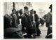 Kiss By The Hôtel De Ville Paris 1950 - Photograph By Robert Doisneau - Arrondissement: 01