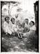 Photo Originale Portrait De Famille Lafon Posant Lors D'un Pique Nique En 1936 Du Côté De Marseille - Personnes Identifiées