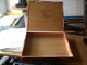 Delcampe - Old Wooden Box Tabacalera 25 Coronas Larges Especiales  Flor Fina  Big Box - Contenitori Di Tabacco (vuoti)