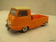 VOITURE - MINIATURE - 1/43 Em    - DINKY TOYS - RENAULT Estafette  Coupé  - Peinture Orange - Jouets Anciens