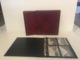 CLASSEUR ALBUM BORDEAUX FORMAT A4 + BOX + 25 FEUILLES NOIRES POUR RANGER 200 CPA - Non-classés