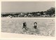 Lot De 2 Photos Anciennes  - CHASSELAY (Rhône)  -   Enfants à La Baignade  Juillet 1967 - Places