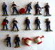 FIGURINE LOT (2) DE 14 SAPEURS  POMPIERS STARLUX Nouveaux Et Anciens Casques 1987-88 Petite Taille 1/43è POMPIER - Starlux