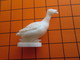 319b Figurine Publicitaire Années 50/60 OISEAU OIE CANARD ? Ronde-bosse , Plastique Dur Couleur Ivoire - Vögel – Enten