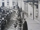 Début 1900 CP Photo Soignies Procession Avec Garçons Et Curé Enfants De Choeur  Commerce Rorive Plombier Zingueur - Soignies