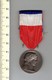 M R 007- MÉDAILLE - REPUBLIQUE FRANCAISE MINISTERE DE LA GUERRE 1977 - France