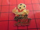 718c Pin's Pins / Rare Et De Belle Qualité /  THEME SPORTS : FOOTBALL USVA VALENCIENNES ANZIN - Fussball