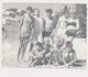 REAL PHOTO Beach Group Trunks Guys Girls And Kids Macs Fille Enfants Sur Plage, Old ORIGINAL - Non Classificati