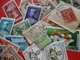 Delcampe - ENSEMBLE + DE 5000 TIMBRES FRANCE EUROPE ET MONDE A RANGER/LIQUIDATION - Autres - Europe