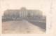 CARTE PHOTO  ALLEMANDE NOYON  CASERNE Et SOLDATS ALLEMANDS - Noyon