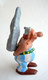 RARE FIGURINE ASTERIX LA HOTTE AUX JOUETS - OBELIX AVEC MENHIR - UDERZO (2) - Astérix & Obélix