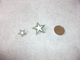 Lot De 2  Etoiles, Une Broche, Un Pendentif - Broches