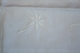 Taie D'oreiller Ancienne En Fil Avec Broderie - Bed Sheets