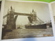 Delcampe - Souvenir Letter Card Of LONDON/Superb Rare Old 12 View Sépia Photogravure Letter-Card-London/ 1946        IMA540 - Houses Of Parliament