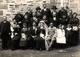 Grande Photo Originale Portrait De Mariés & Mariage, Les Invités, Poilu & Veuve, Enfants & Renards Vers 1910 - Anonymous Persons