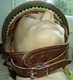 Delcampe - CASQUE MILITAIRE MOTOCYCLISTE DE L'ARMEE BELGE ANNEE 1951 ,POSSIBLE PARACHUTISTE AUSSI ,TAILLE 55 , BON ETAT VOIR PHOTO - Casques & Coiffures