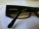 Lot. 1069. Lunette Chanel Dans Sa Boîte Et Son étui. - Glasses